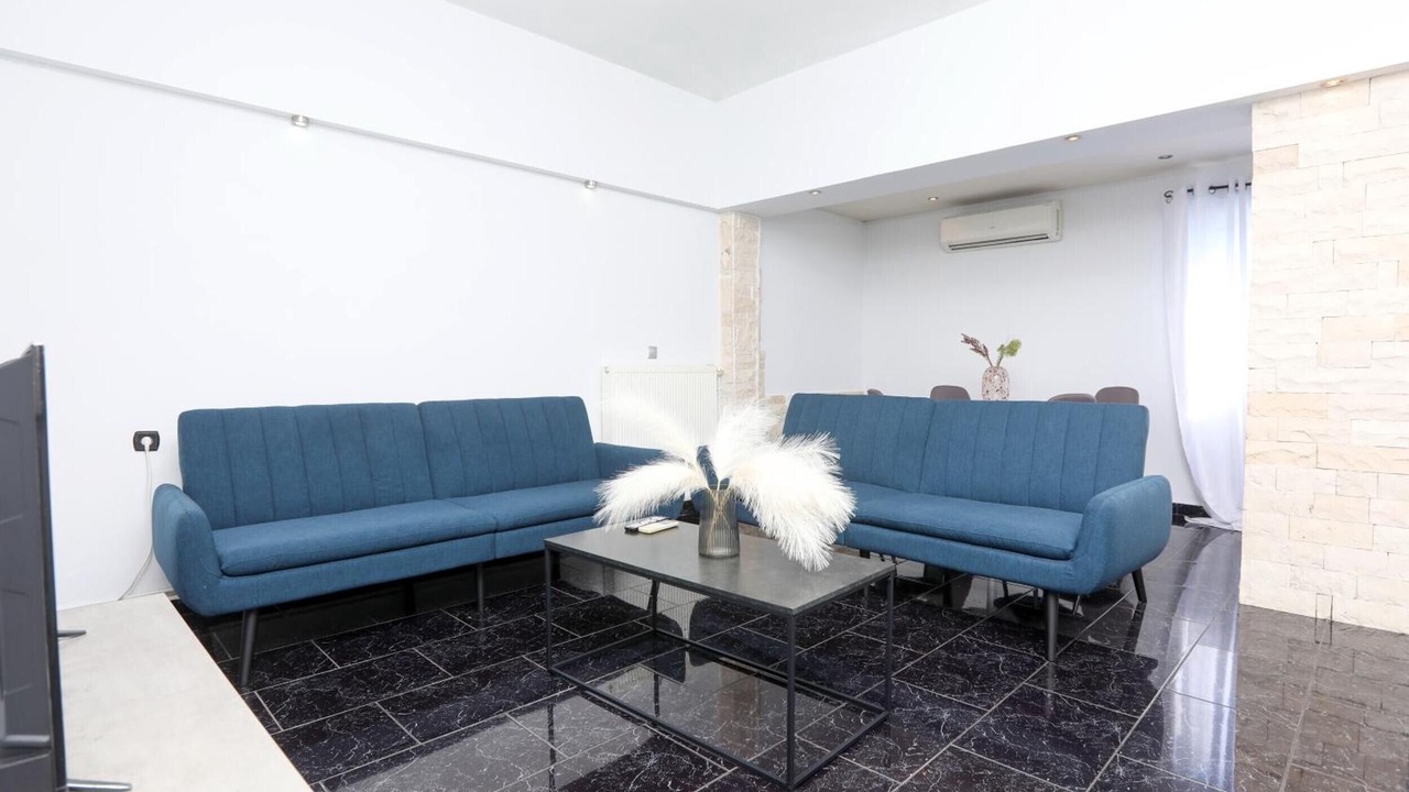 Photo of Livingroom in Tzavros
