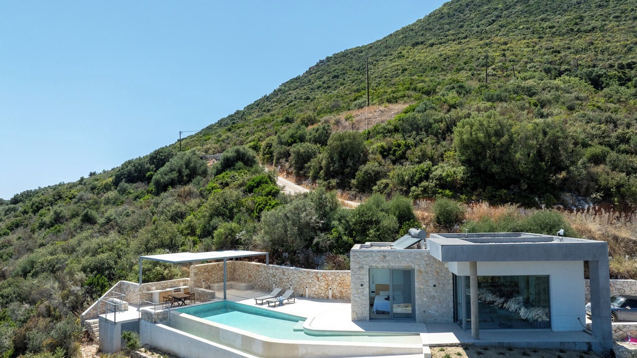 Photo of Outdoor in Evgiros