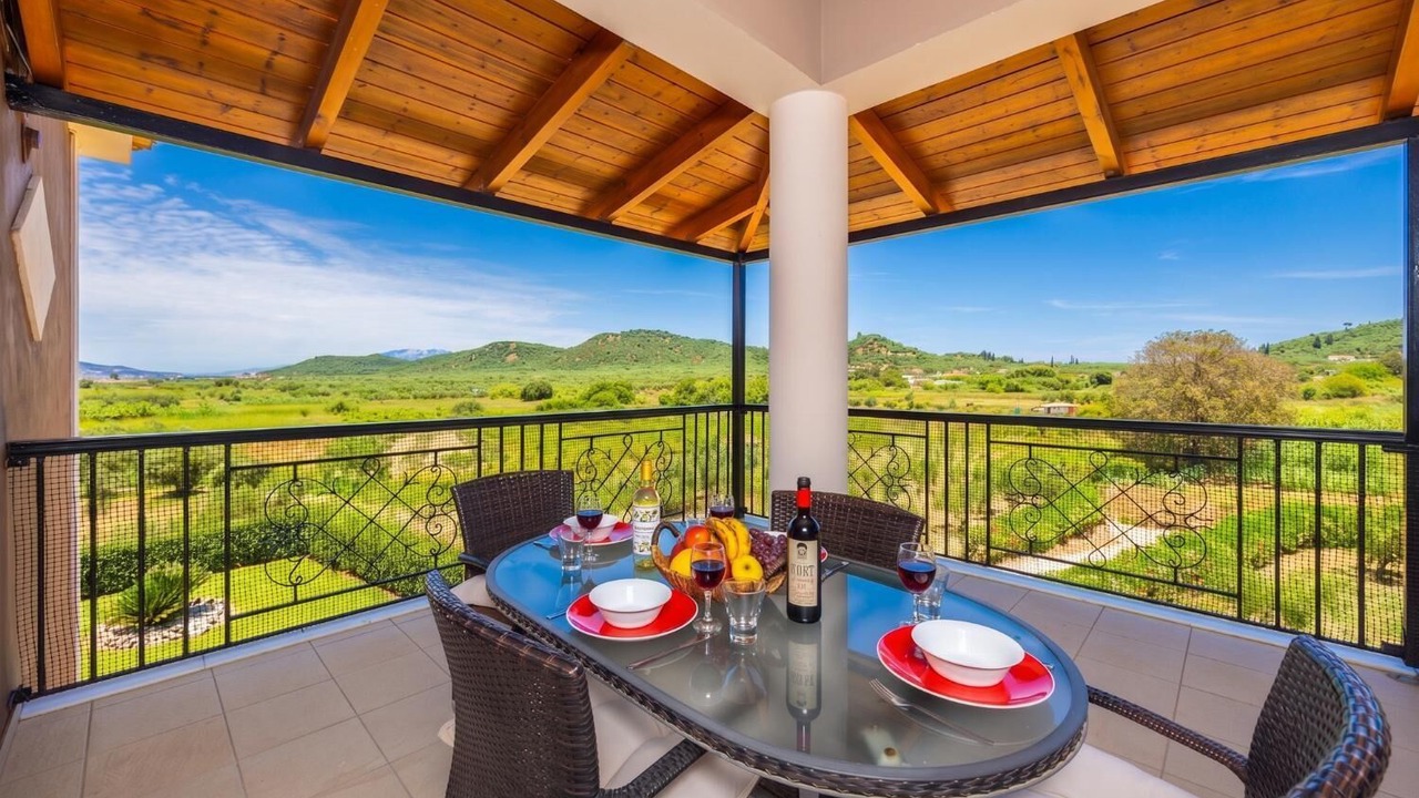 Photo of Patio Balcony in Meso Gerakari