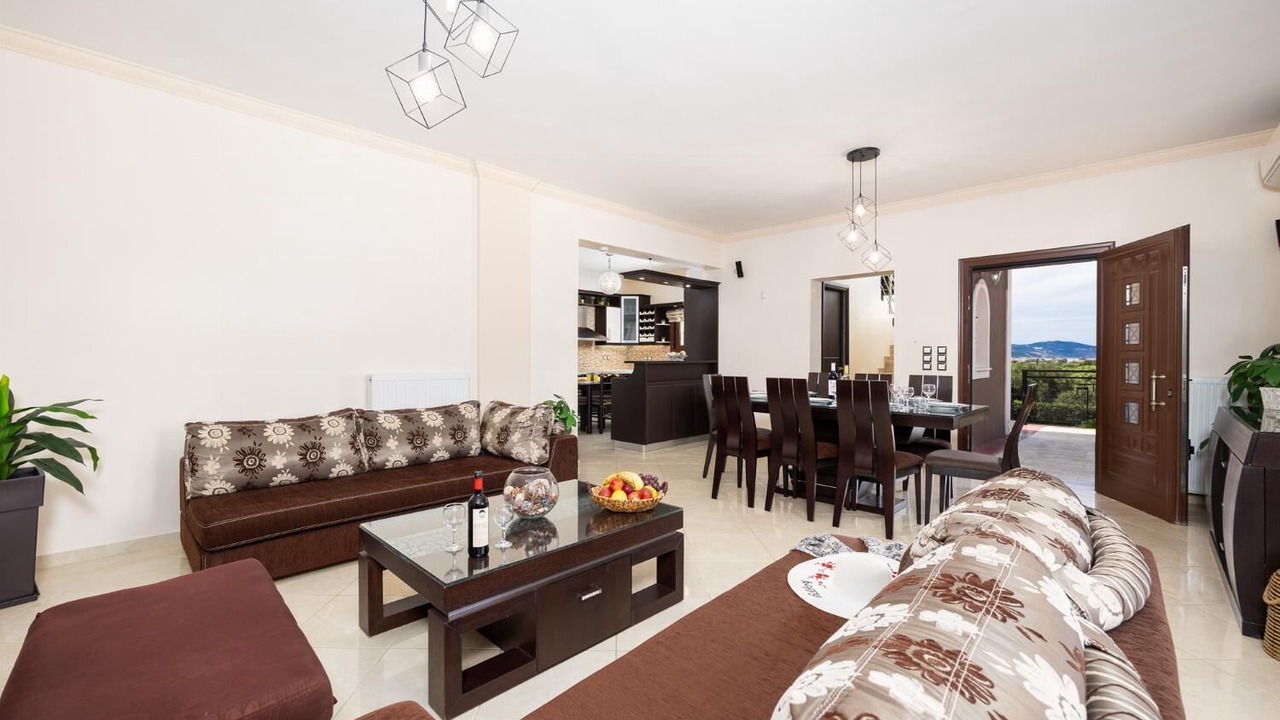 Photo of Livingroom in Meso Gerakari