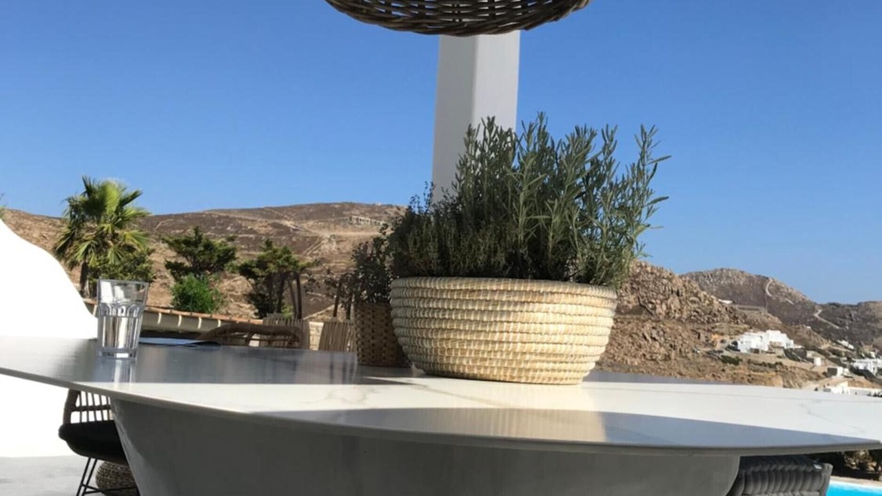 Photo of Outdoor in Elia