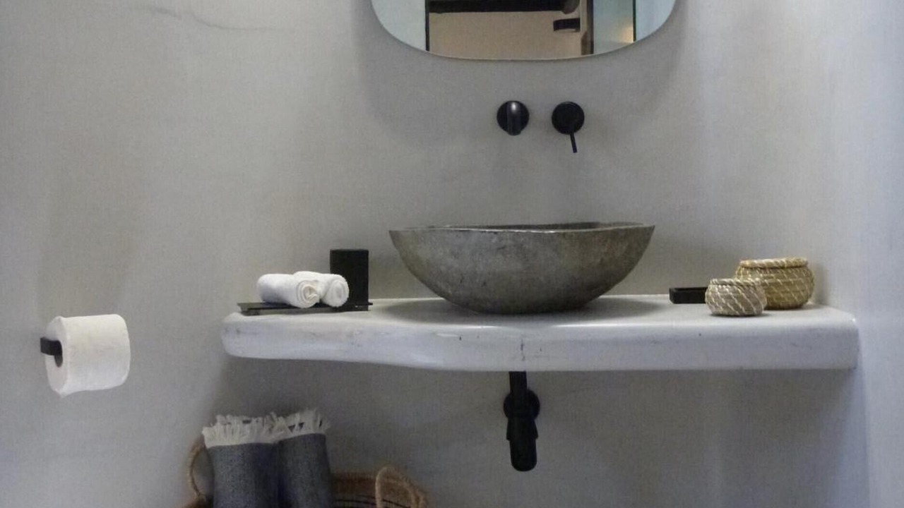 Photo of Bathroom in Elia
