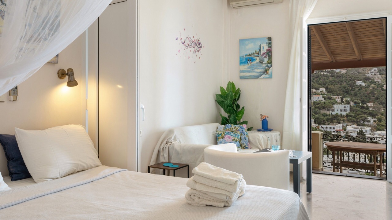 Photo of Bedroom in Mirties