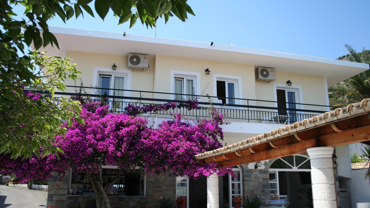 Photo of Outdoor in Petaleia