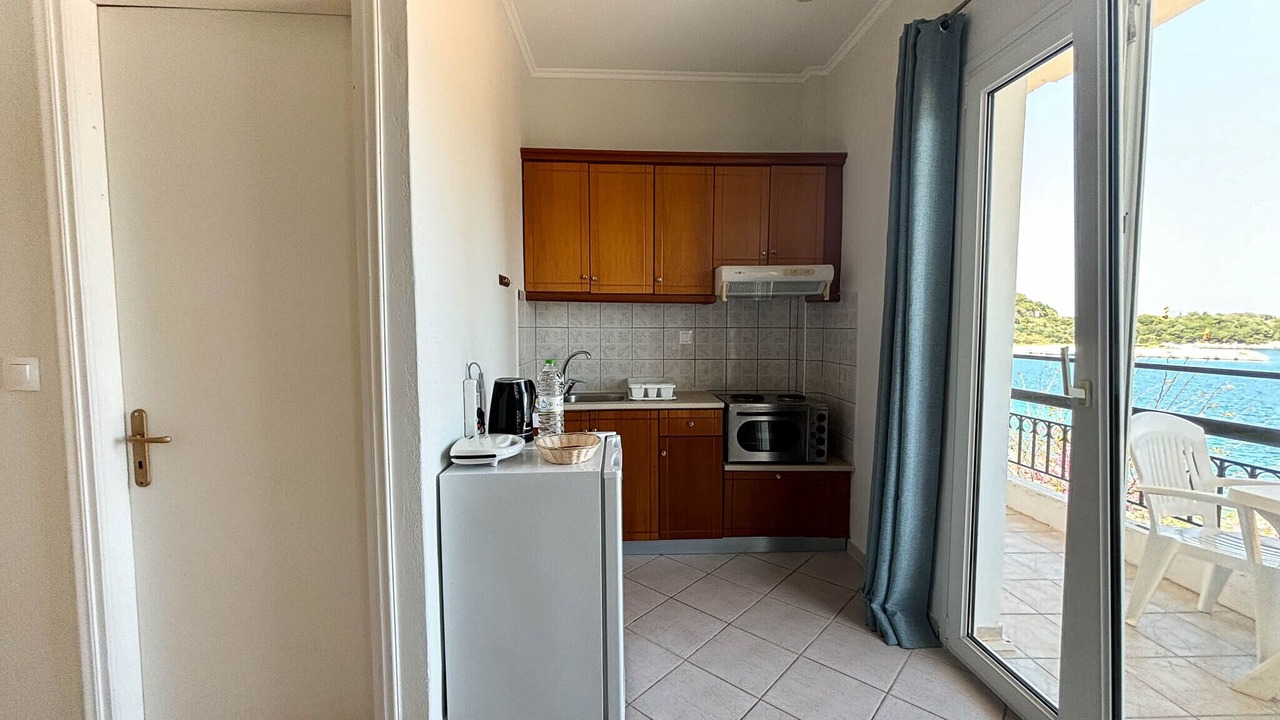 Photo of Kitchen in Petaleia
