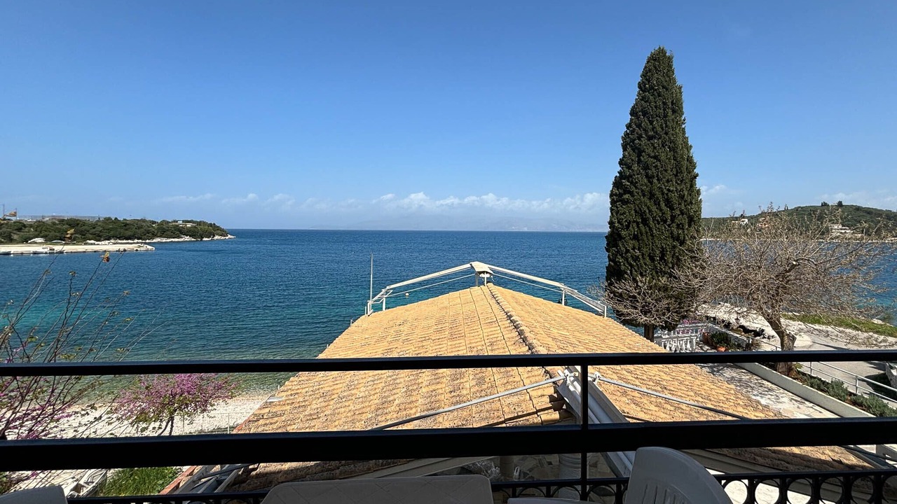 Photo of Outdoor in Petaleia