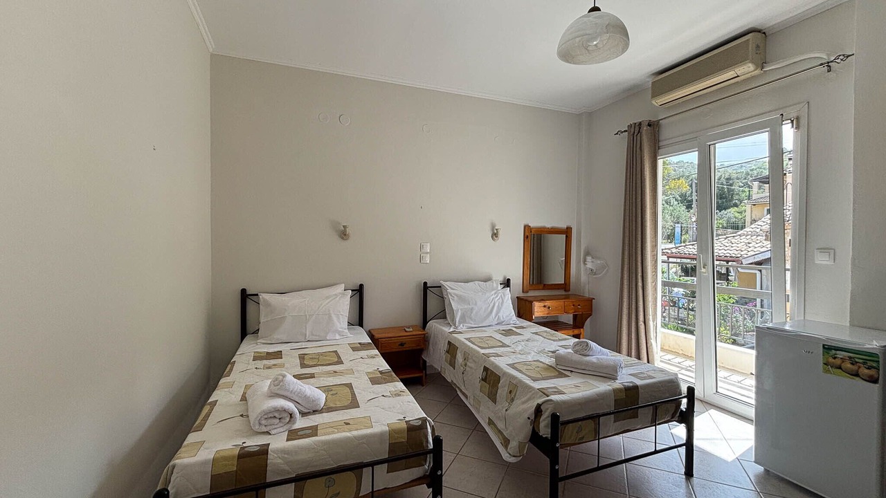 Photo of Bedroom in Petaleia
