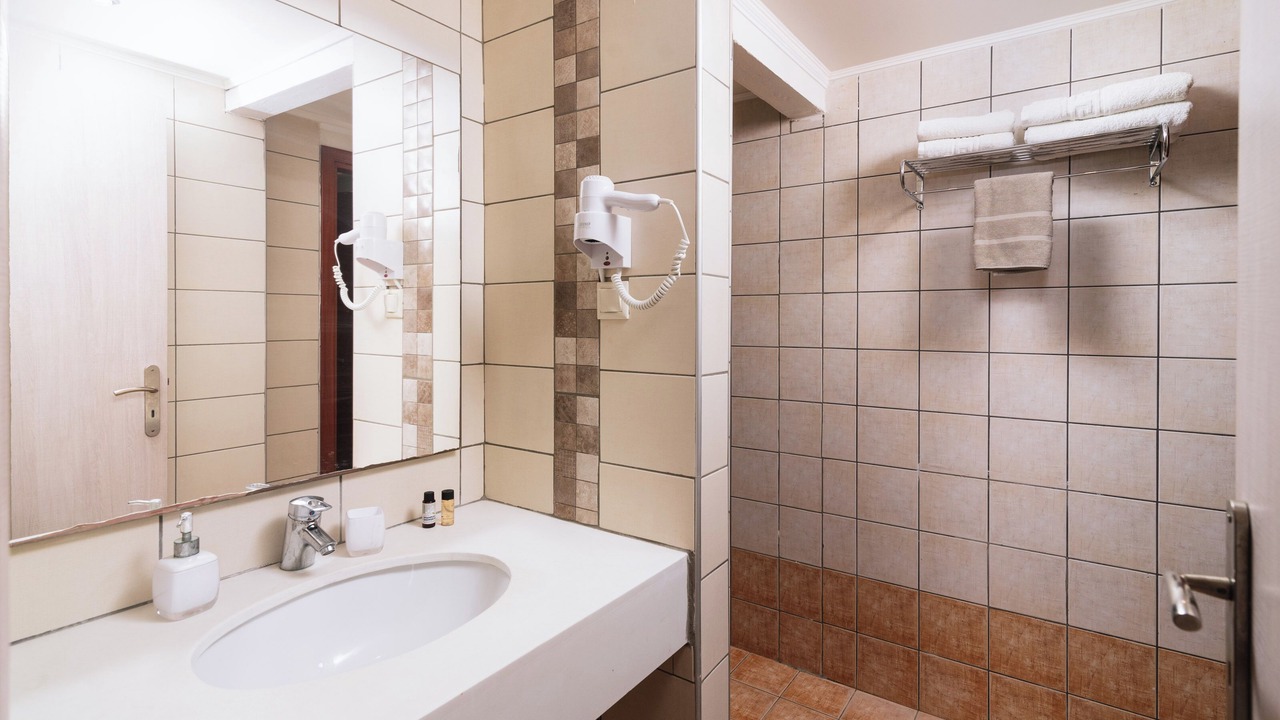 Photo of Bathroom in Matala