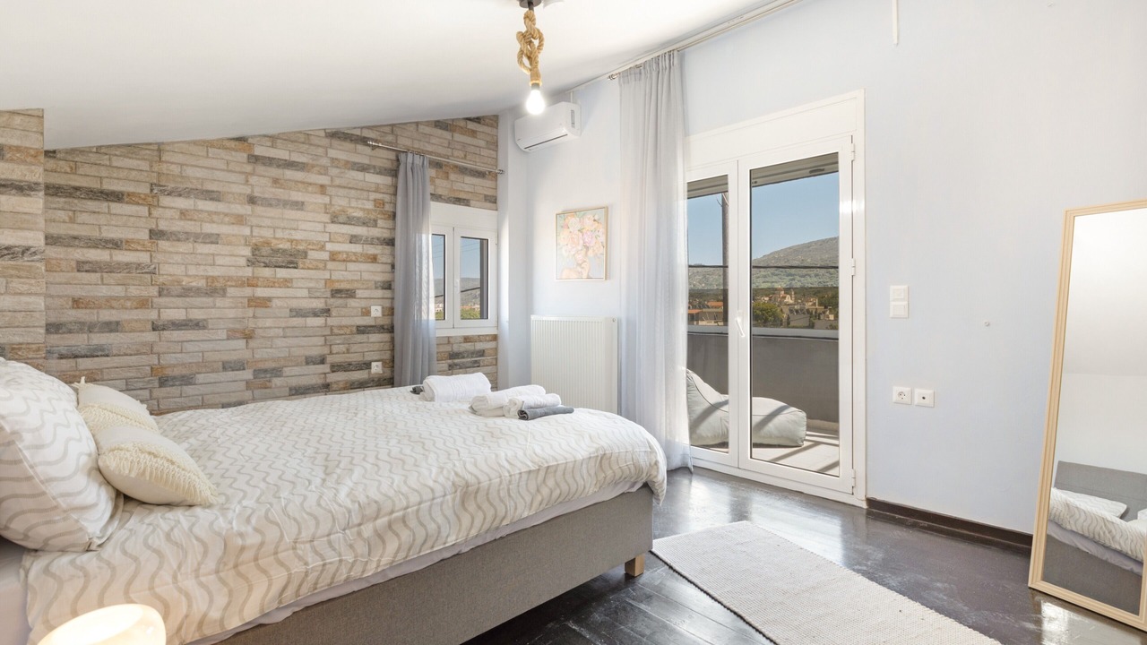 Photo of Bedroom in Perivolia