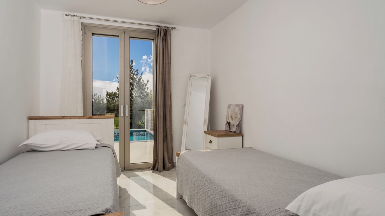 Photo of Bedroom in Alykes