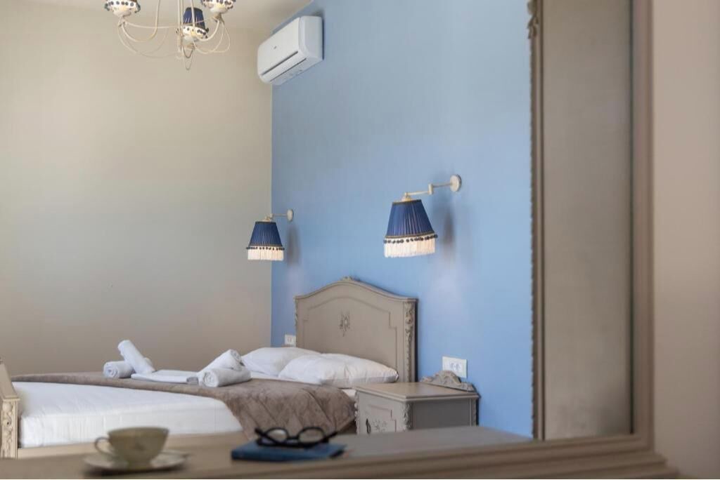 Photo of Bedroom in Milos