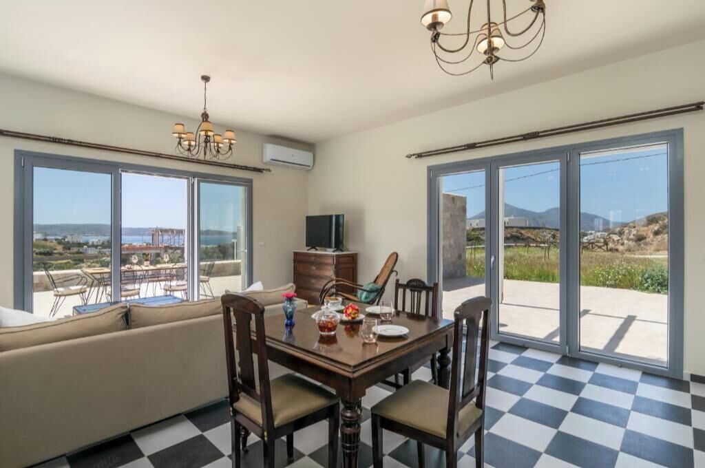 Photo of Livingroom in Milos