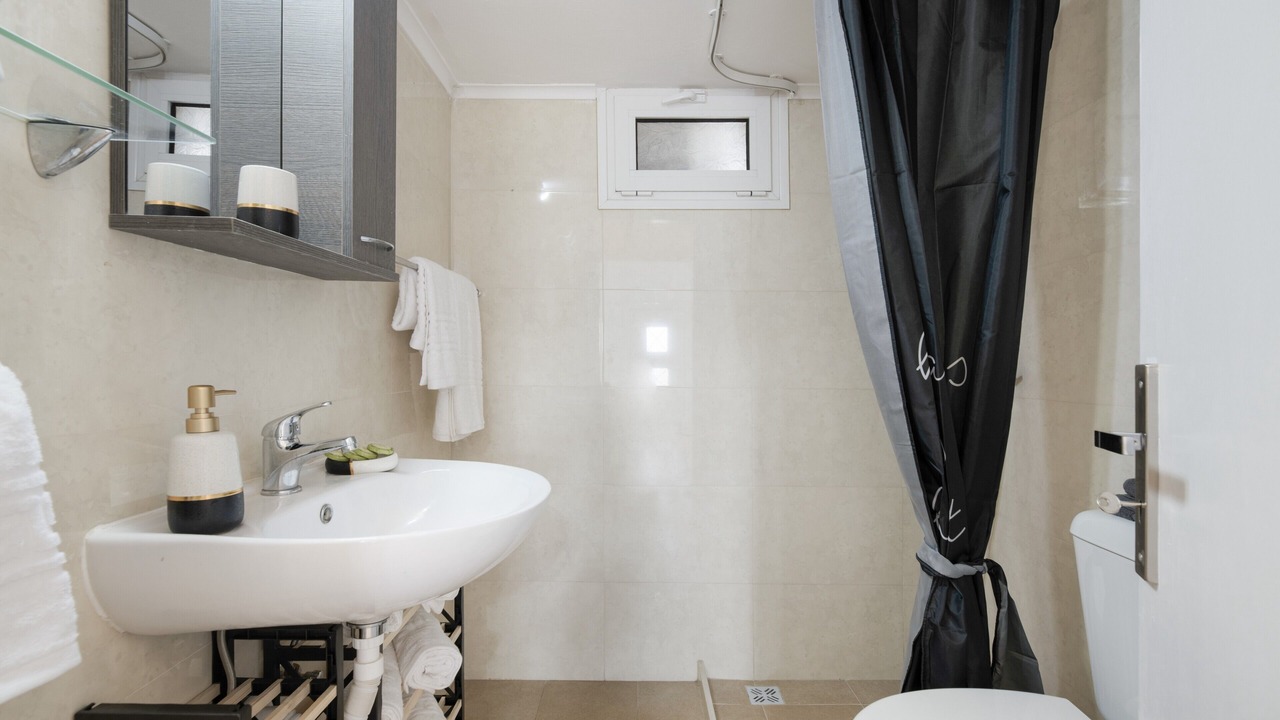 Photo of Bathroom in Fanai
