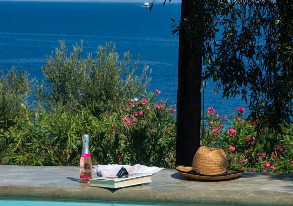 Photo of Others in Gaios