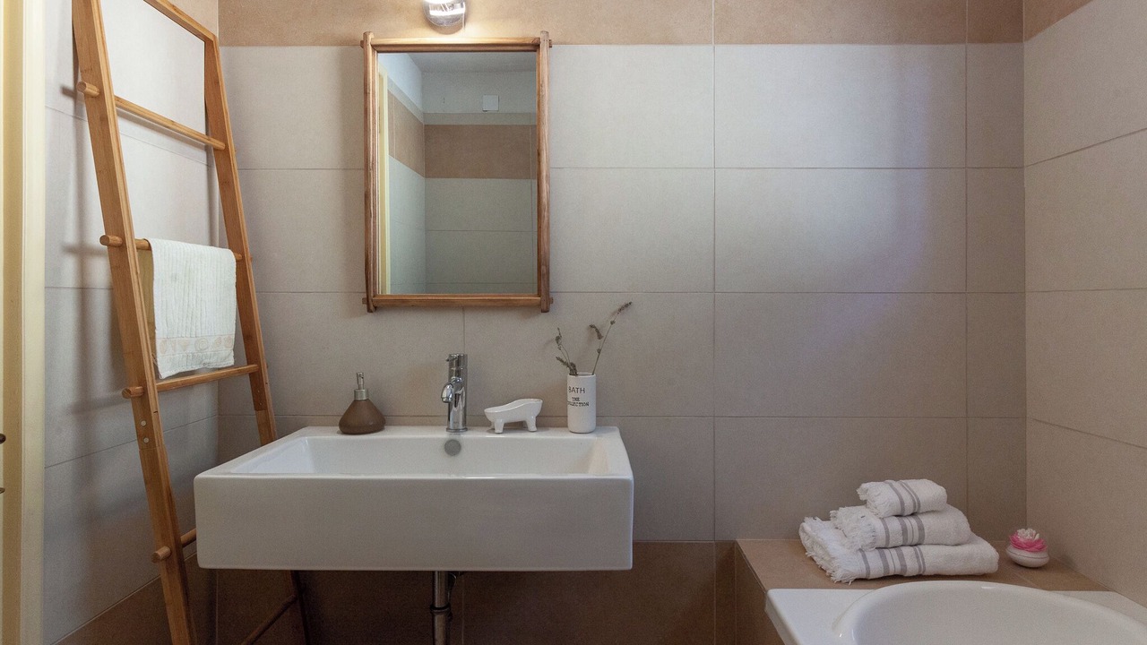 Photo of Bathroom in Aleimmatades