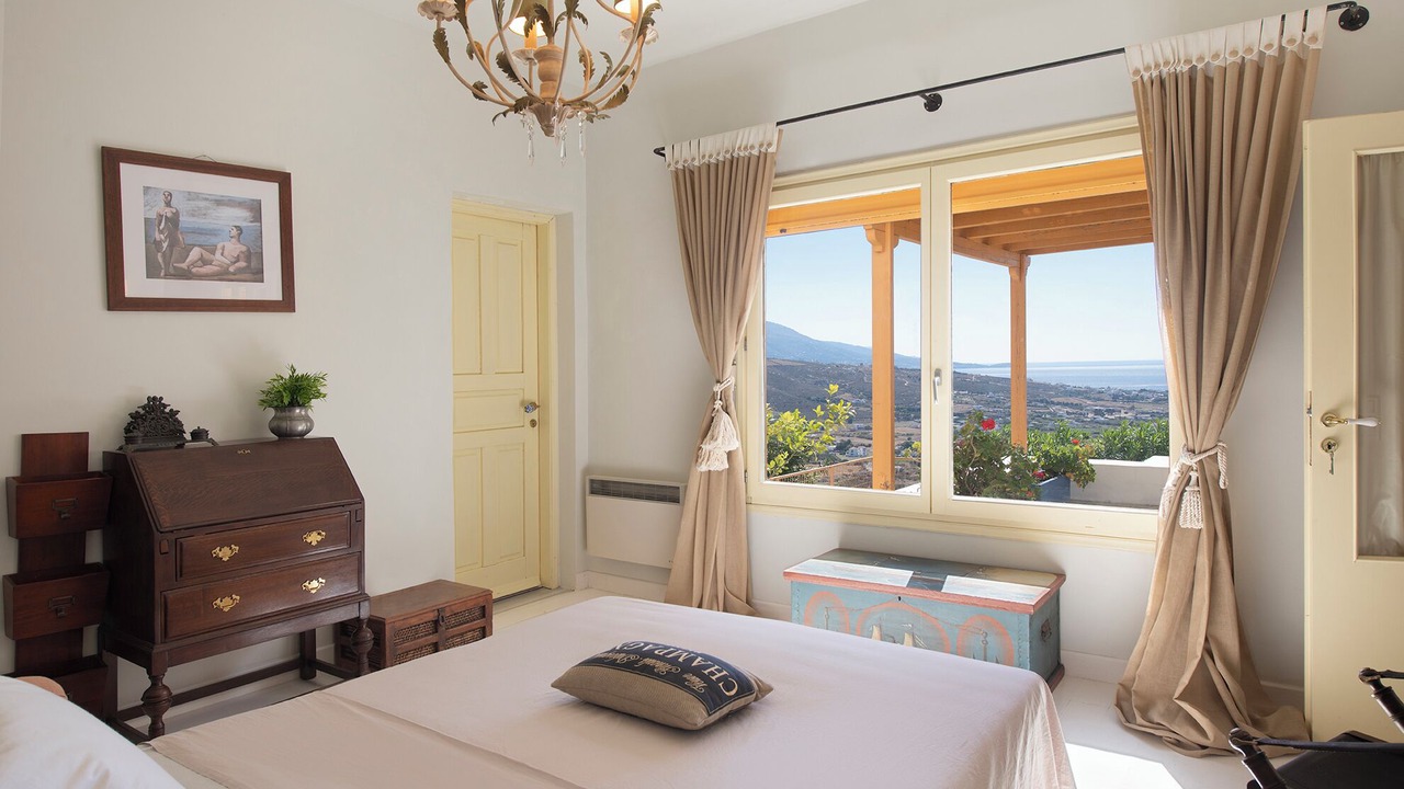 Photo of Bedroom in Ydrousa