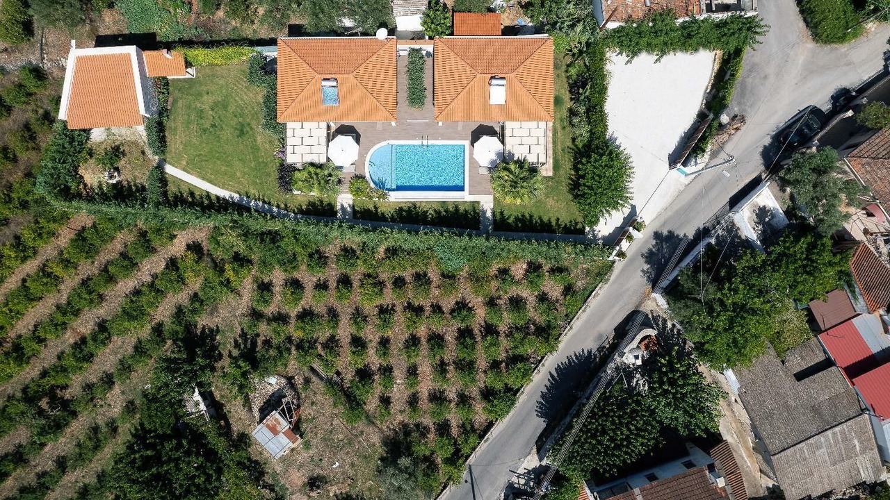 Photo of Outdoor in Armenoi