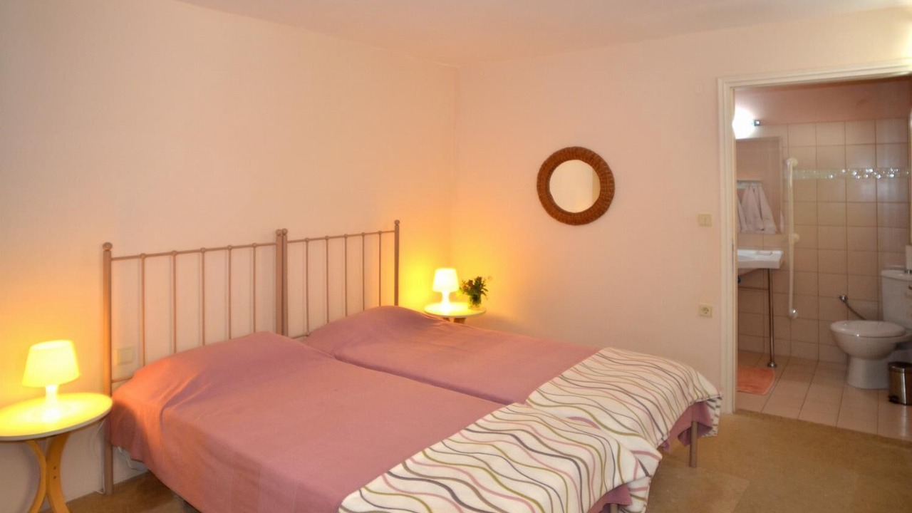 Photo of Bedroom in Armenoi