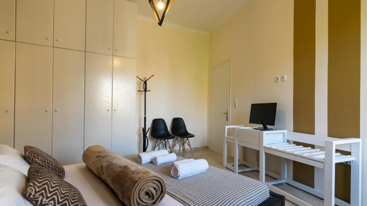 Photo of Bedroom in Armenoi