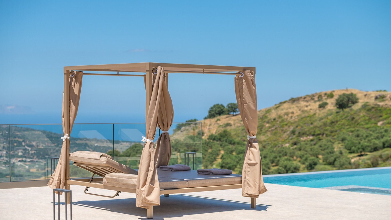 Photo of Outdoor in Monopari