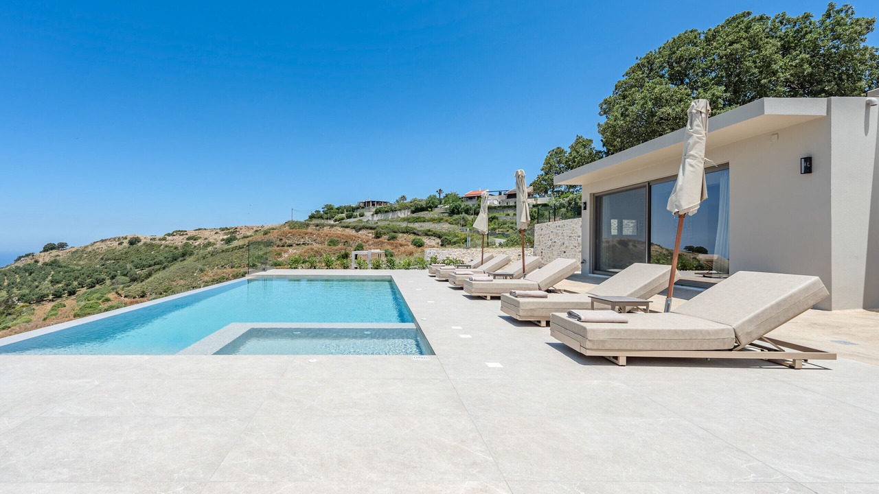 Photo of Outdoor in Monopari