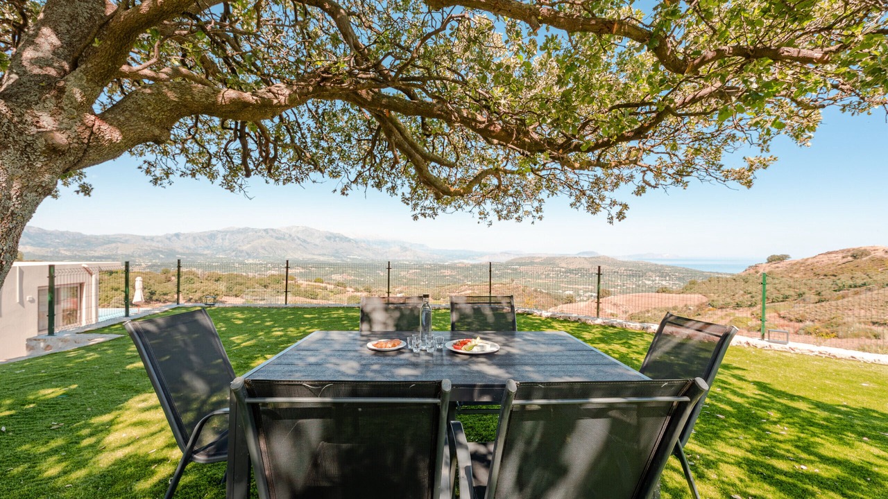 Photo of Outdoor in Monopari