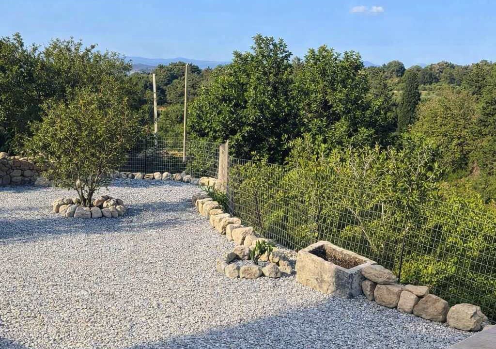 Photo of Outdoor in Amnatos