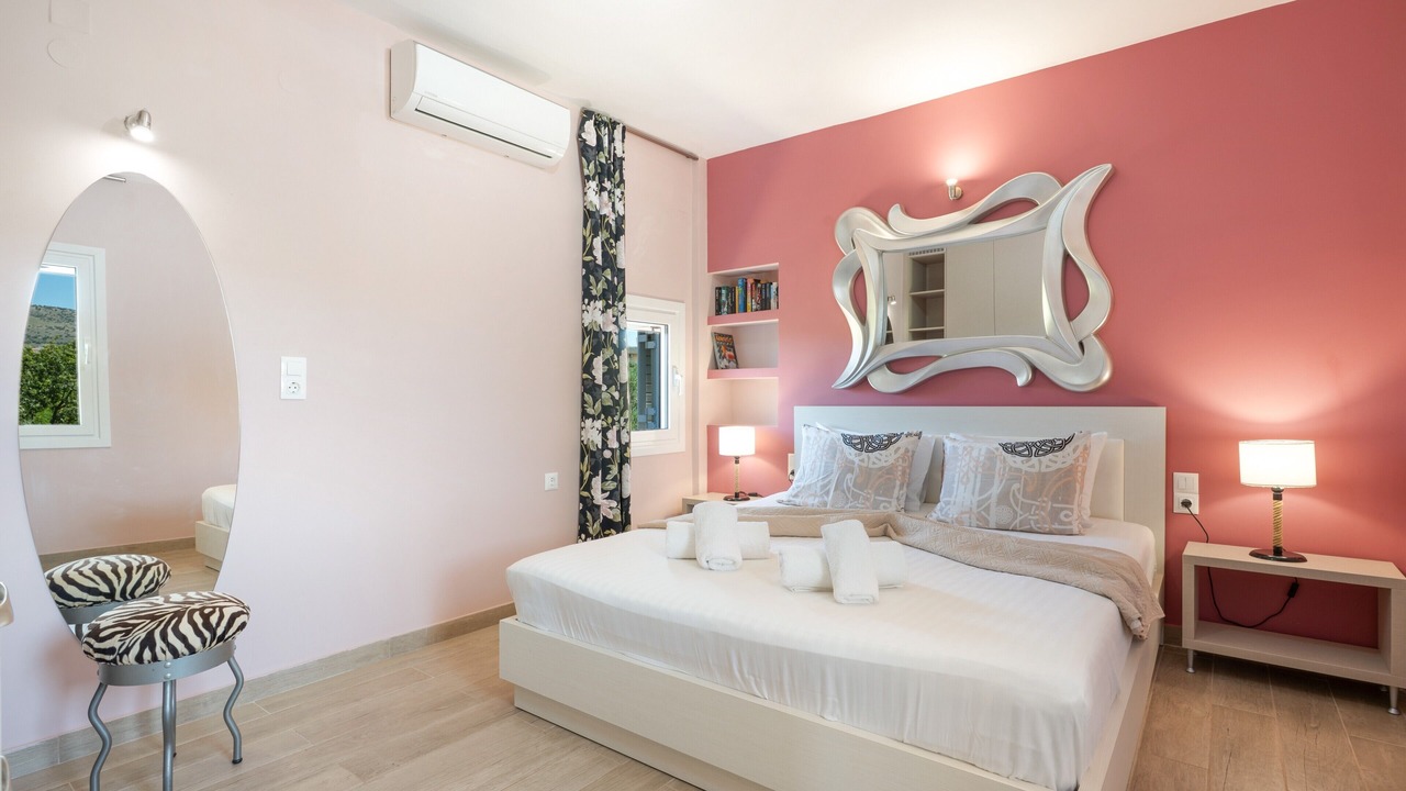 Photo of Bedroom in Kato Gouves