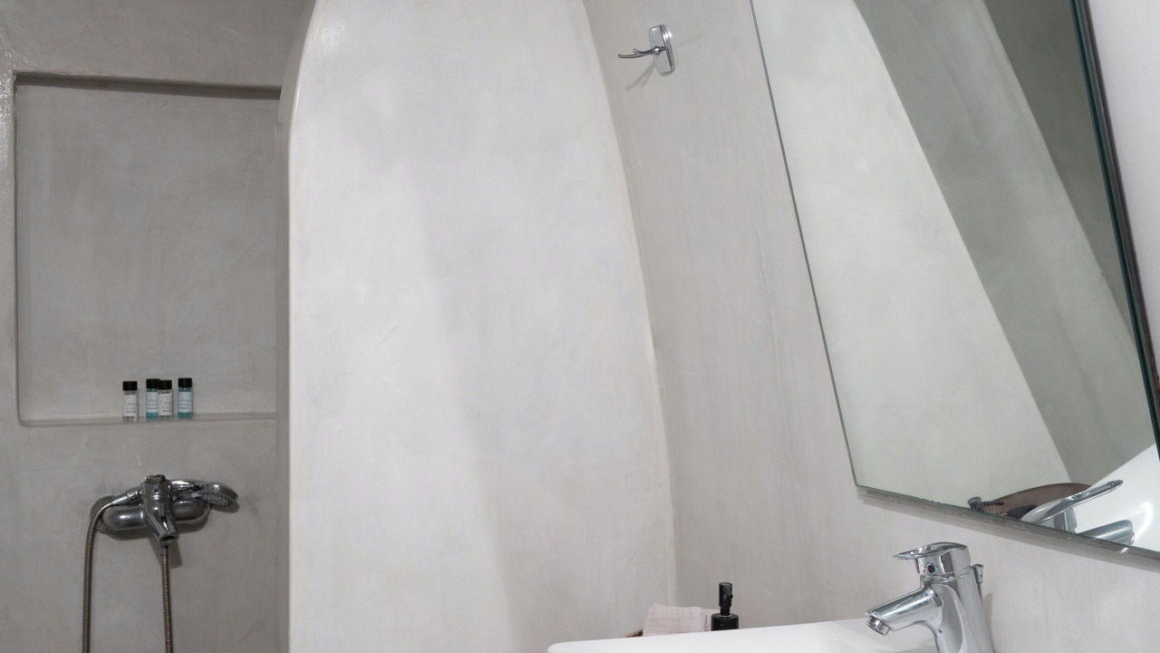 Photo of Bathroom in Imerovigli