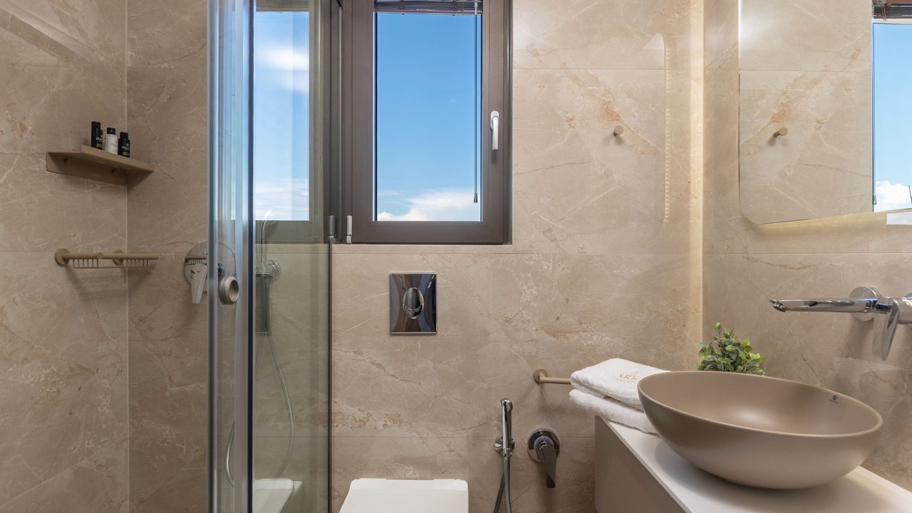 Photo of Bathroom in Neromilos