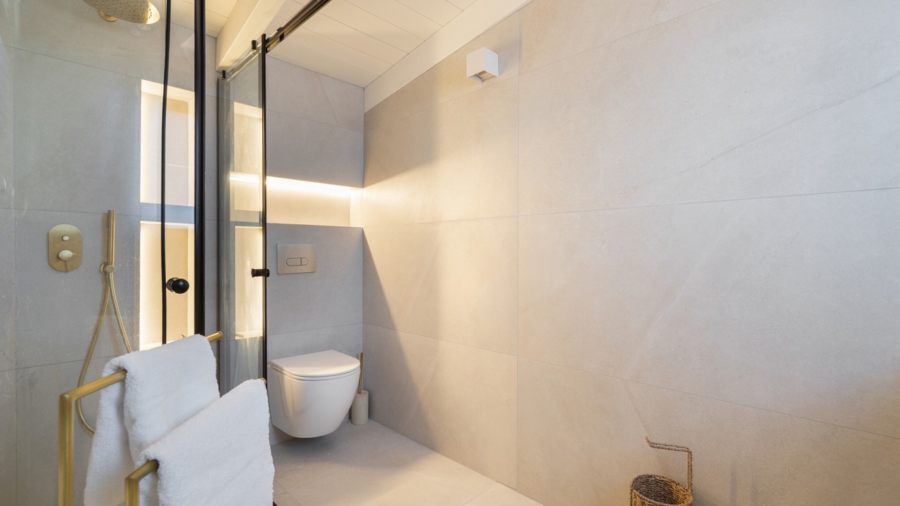 Photo of Bathroom in Perigiali