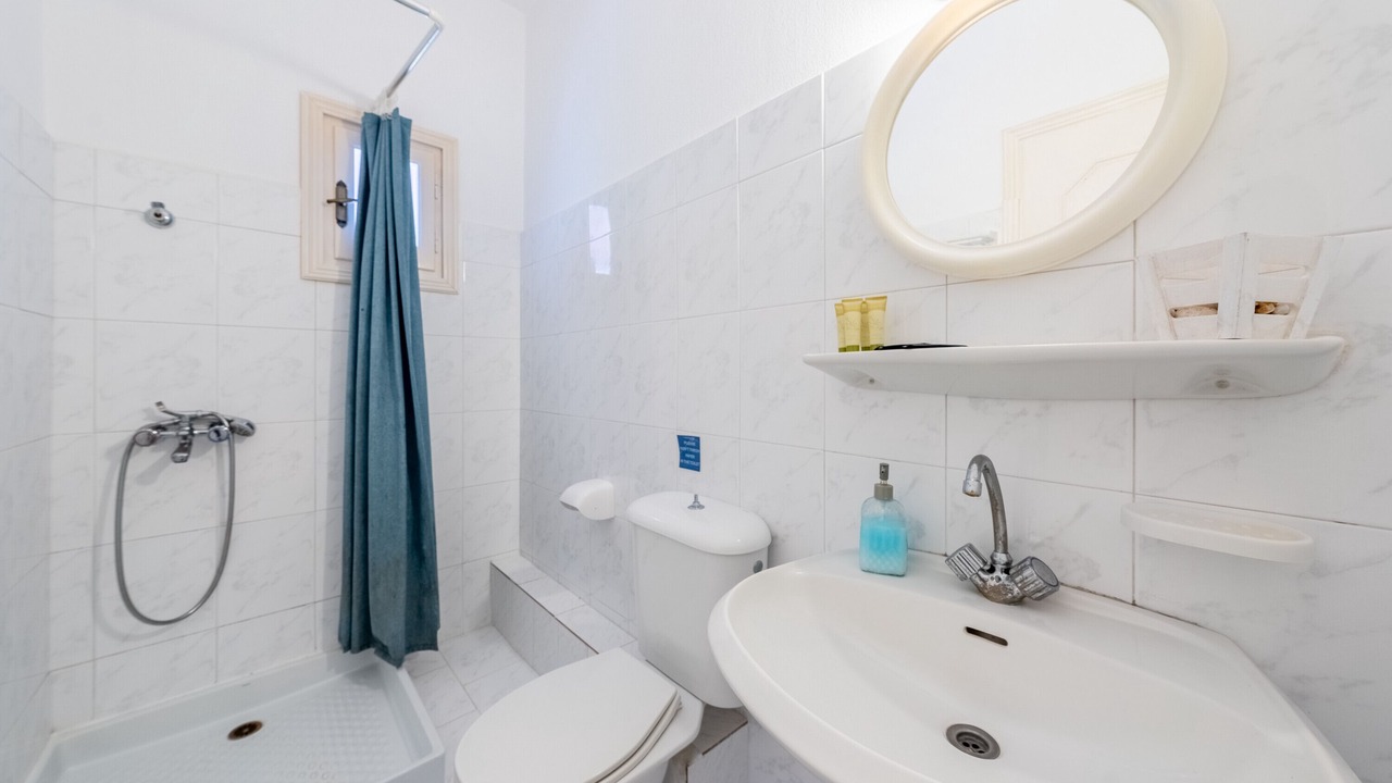 Photo of Bathroom in Astrakeri