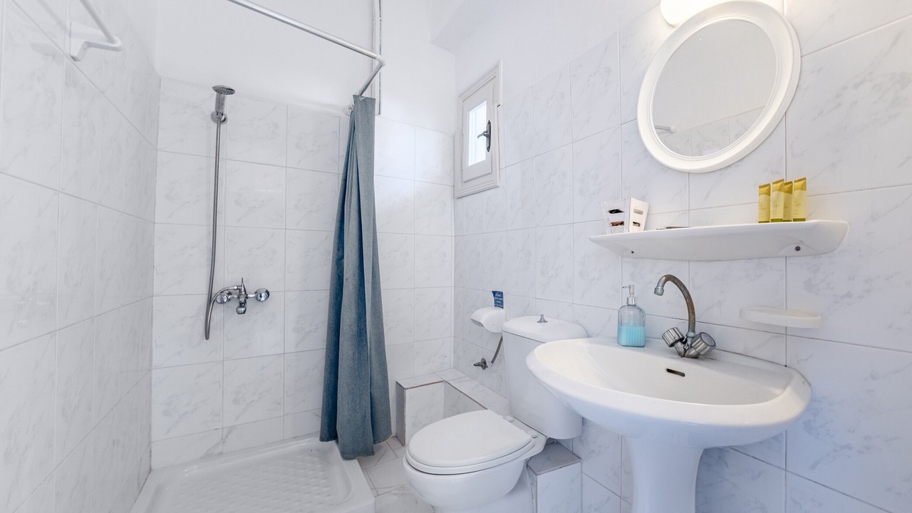 Photo of Bathroom in Astrakeri