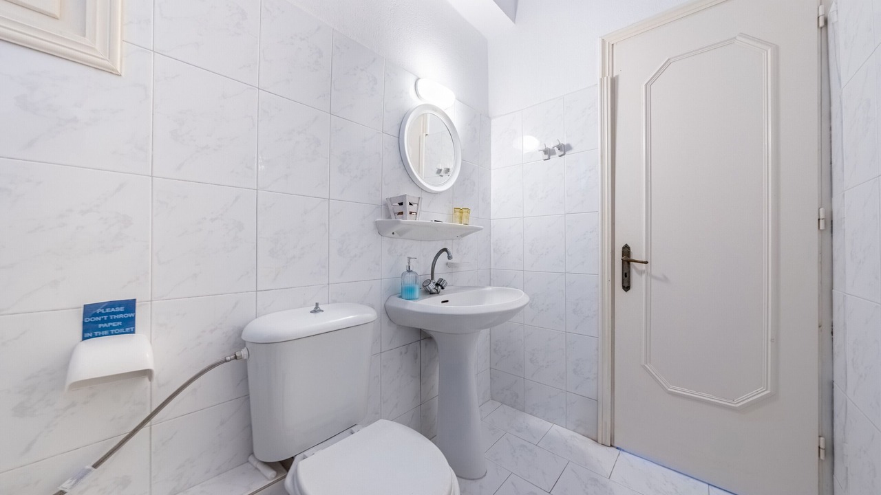 Photo of Bathroom in Astrakeri