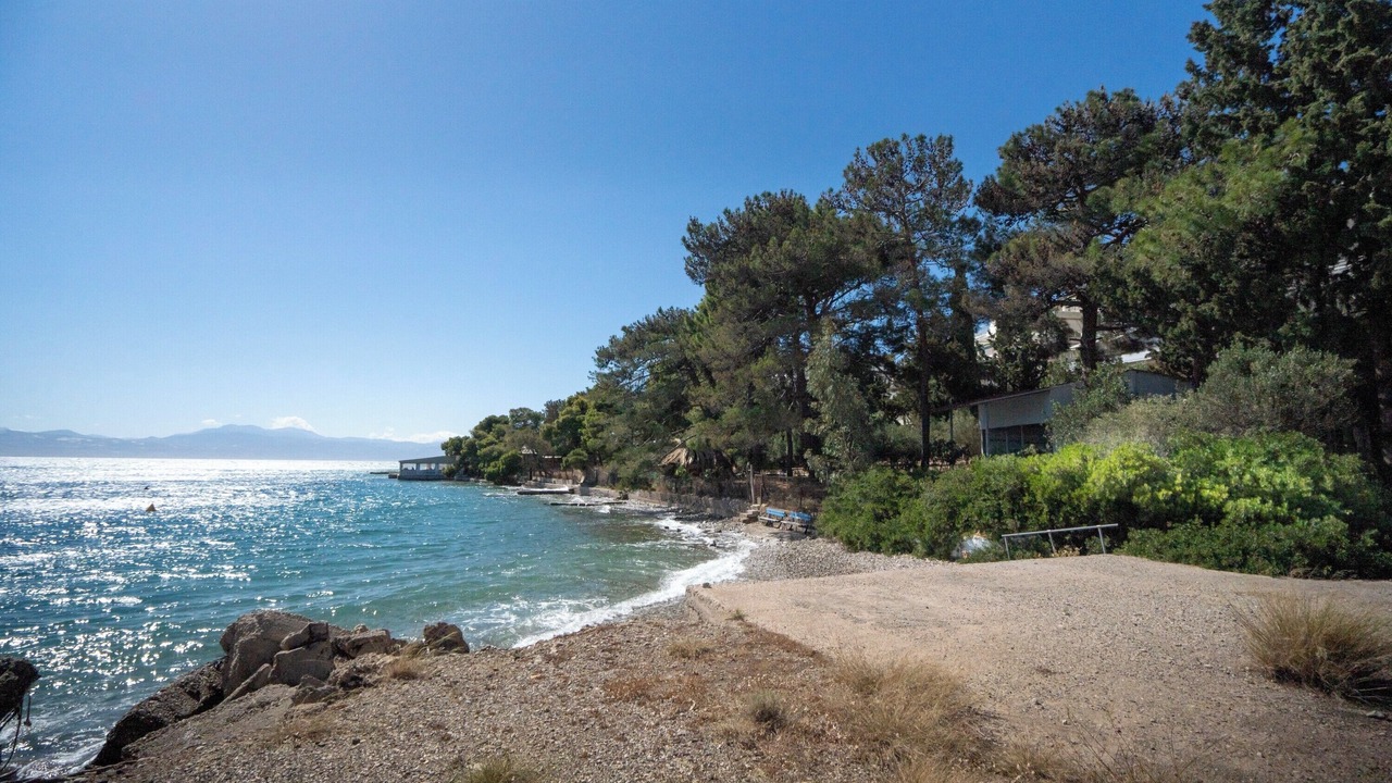 Photo of Others in Loutraki-Agioi Theodoroi