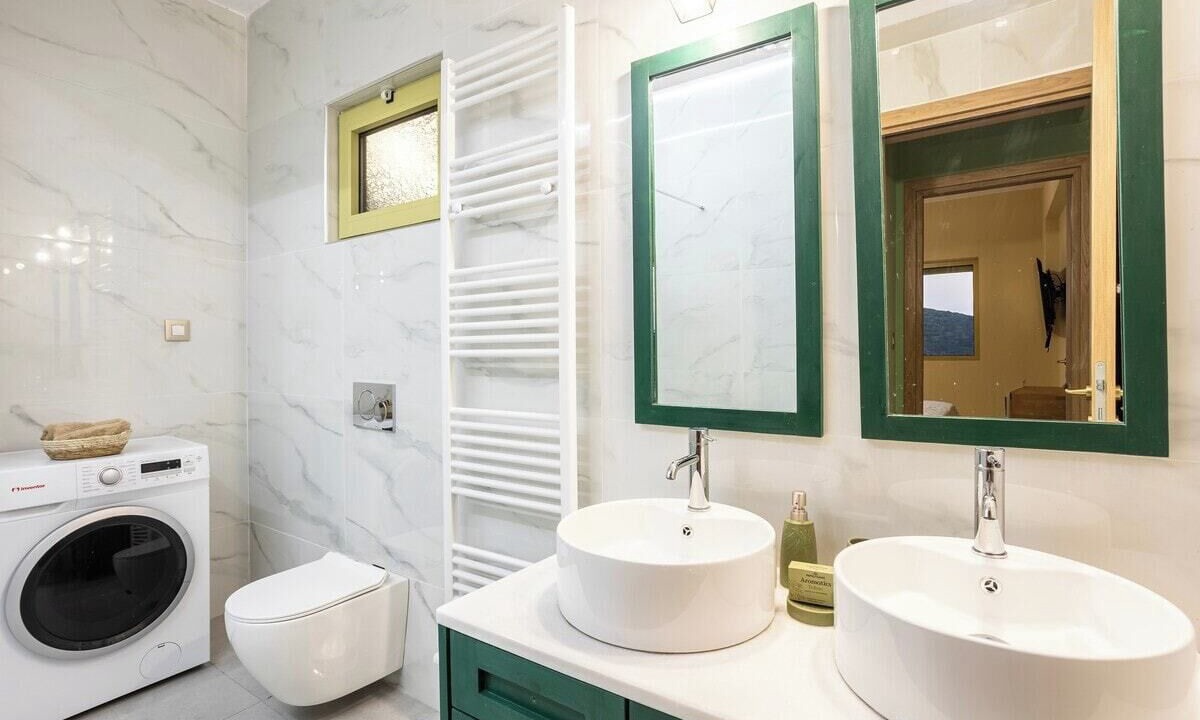 Photo of Bathroom in Ano Amfia