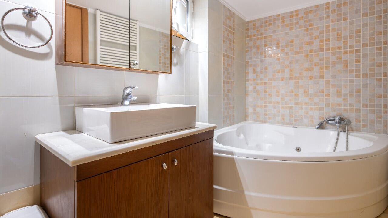 Photo of Bathroom in Moschato-Tavros