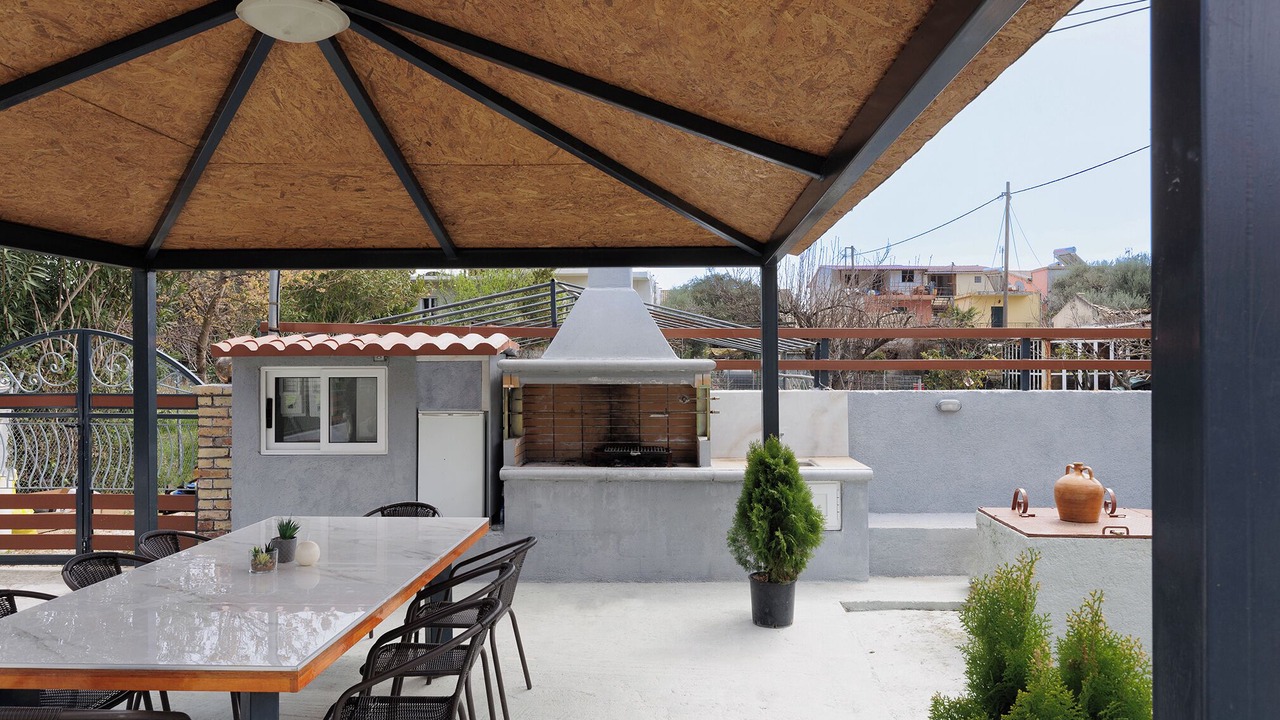 Photo of Outdoor in Ipsos