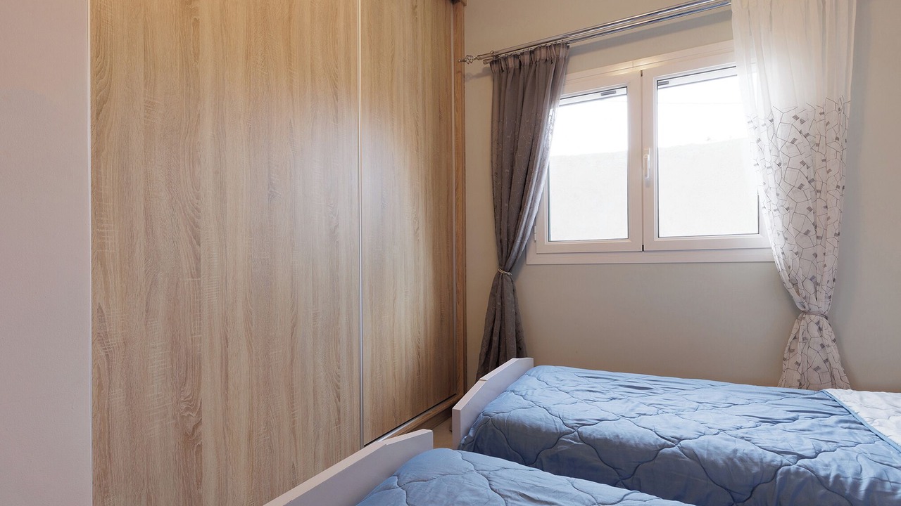 Photo of Bedroom in Ipsos