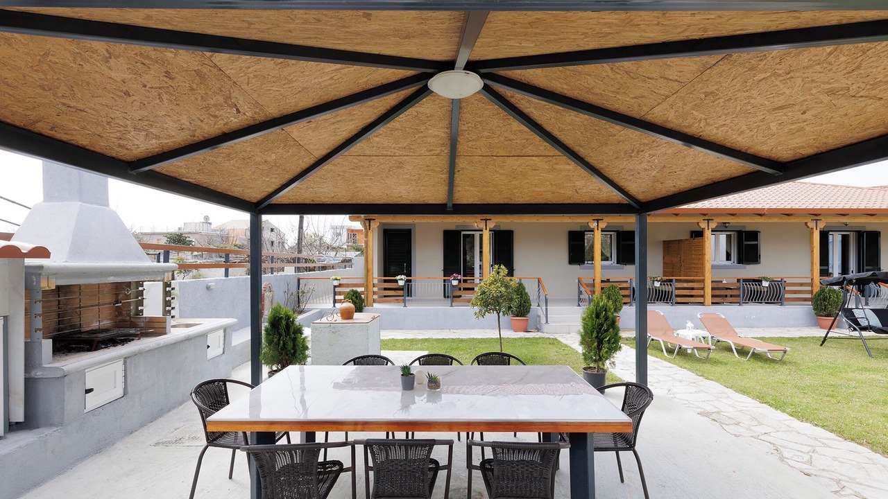 Photo of Outdoor in Ipsos