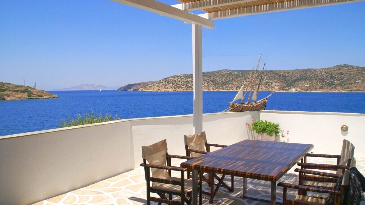 Photo of Bedroom in Katapola