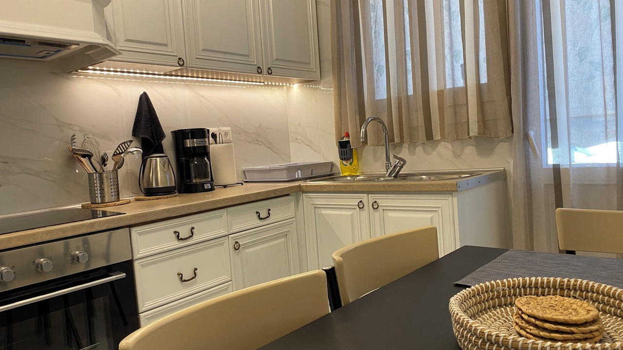 Photo of Kitchen in Volos City Centre