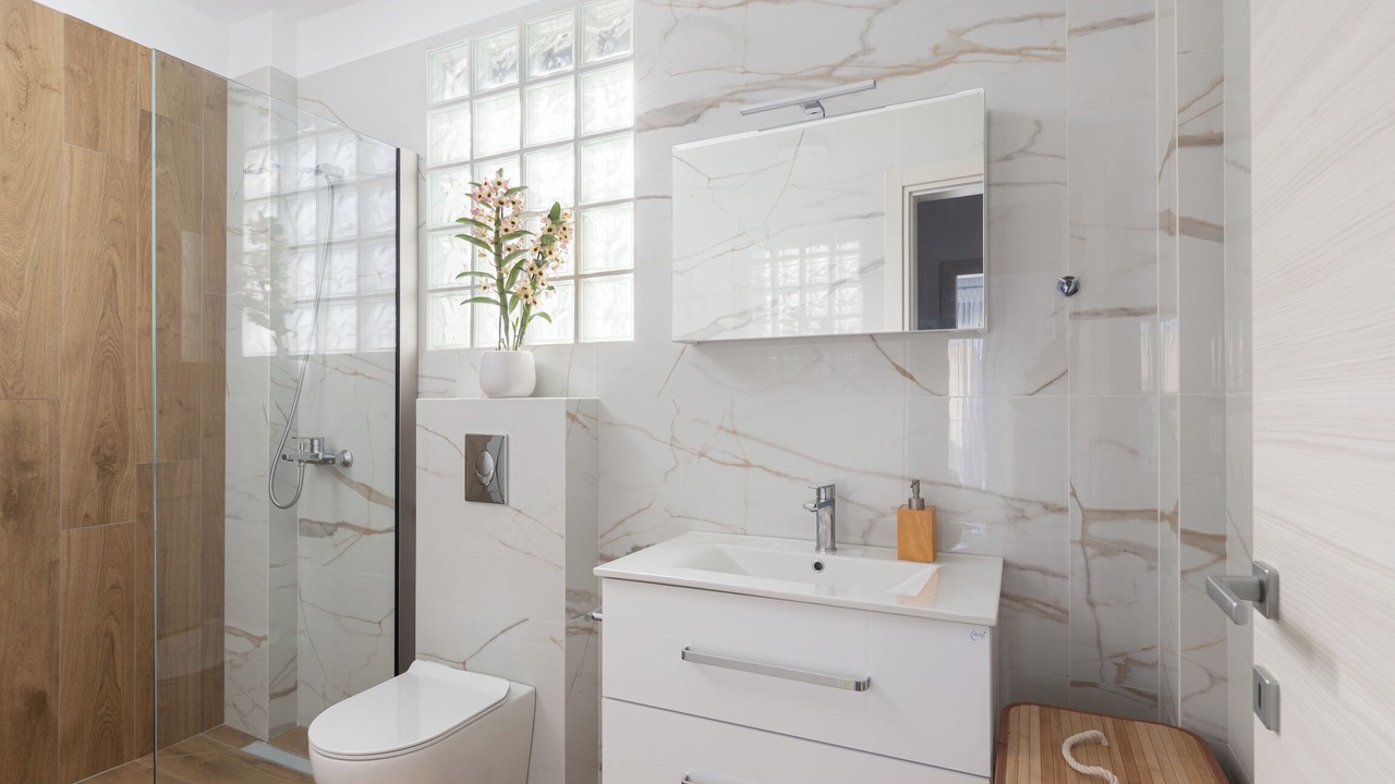 Photo of Bathroom in Paralia Ofryniou
