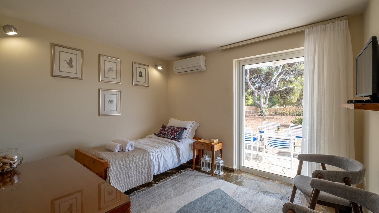 Photo of Bedroom in Lavrio