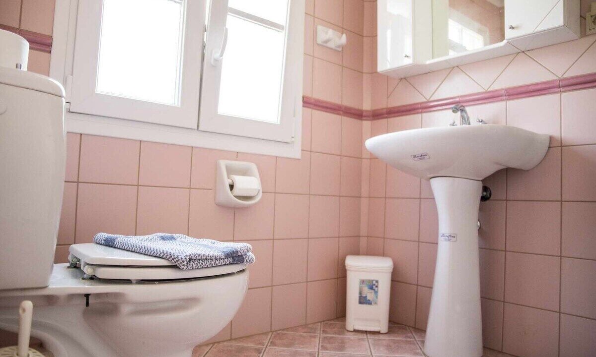Photo of Bathroom in Limenaria
