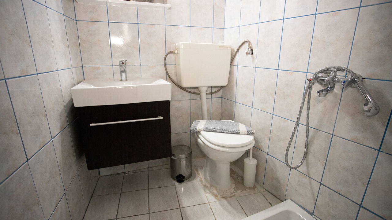 Photo of Bathroom in Omales