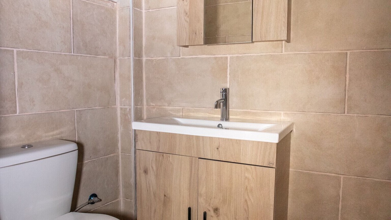 Photo of Bathroom in Omales