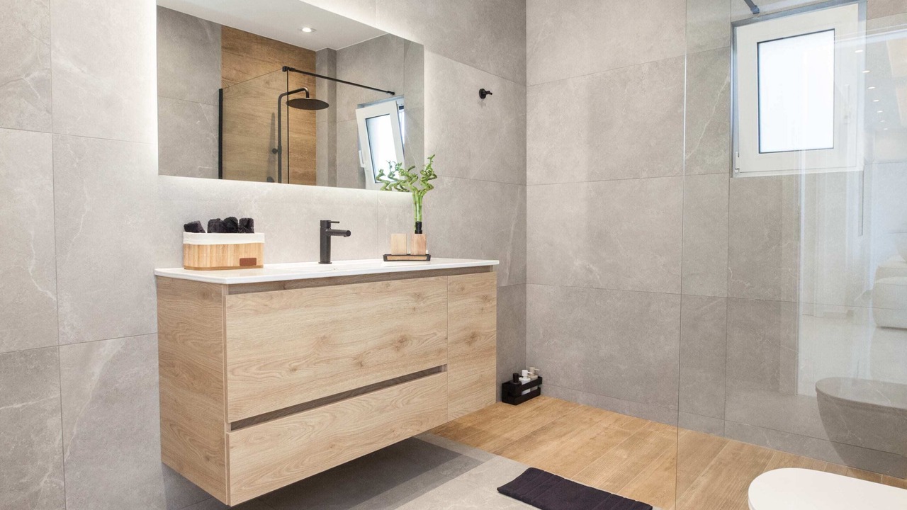 Photo of Bathroom in Alimos