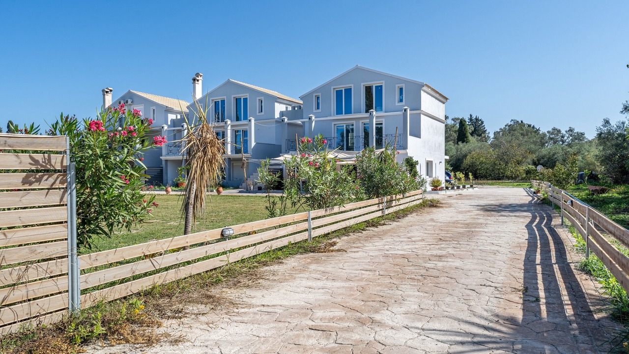 Photo of Outdoor in Molos