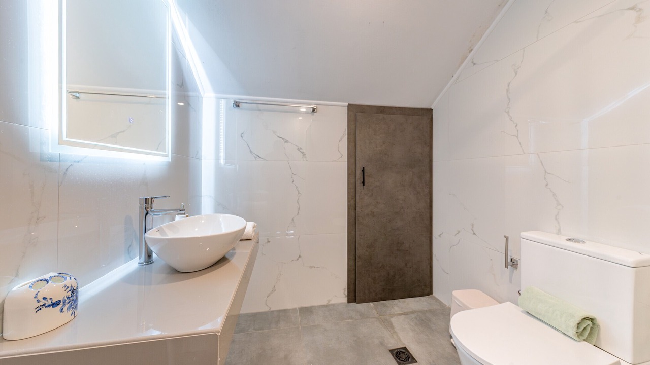 Photo of Bathroom in Molos